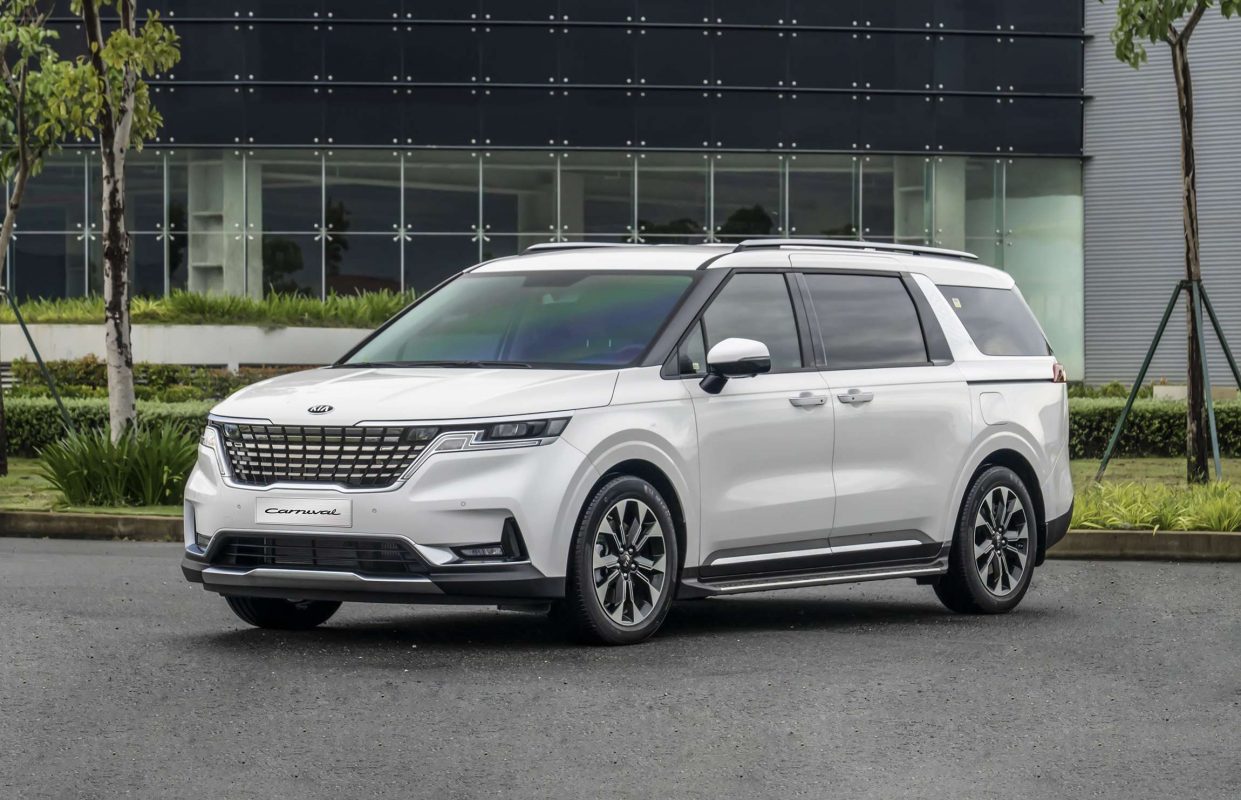 Tại sao nên thuê xe Kia Carnival 2022 
